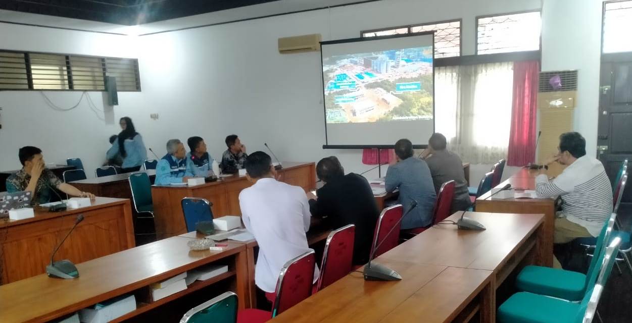 RAKER: Suasana raker DPRD Mempawah dan PT BAI.