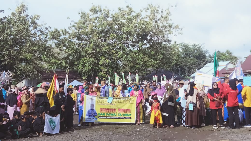 Karnaval Budaya dan Pawai Taruf menyambut bulan suci Ramadan di Rasau Jaya.