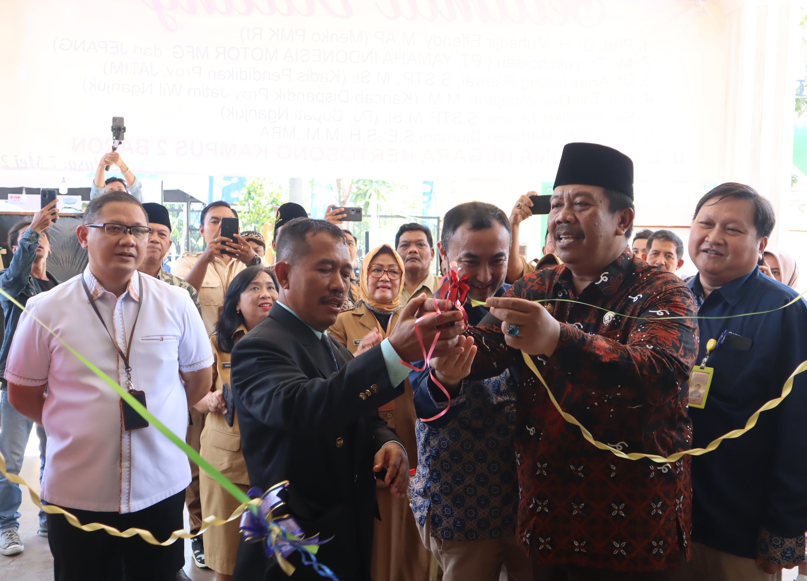 Dukung Dunia Pendidikan, Kelas Khusus Yamaha Diresmikan di SMK Kusuma Negara Kertosono.