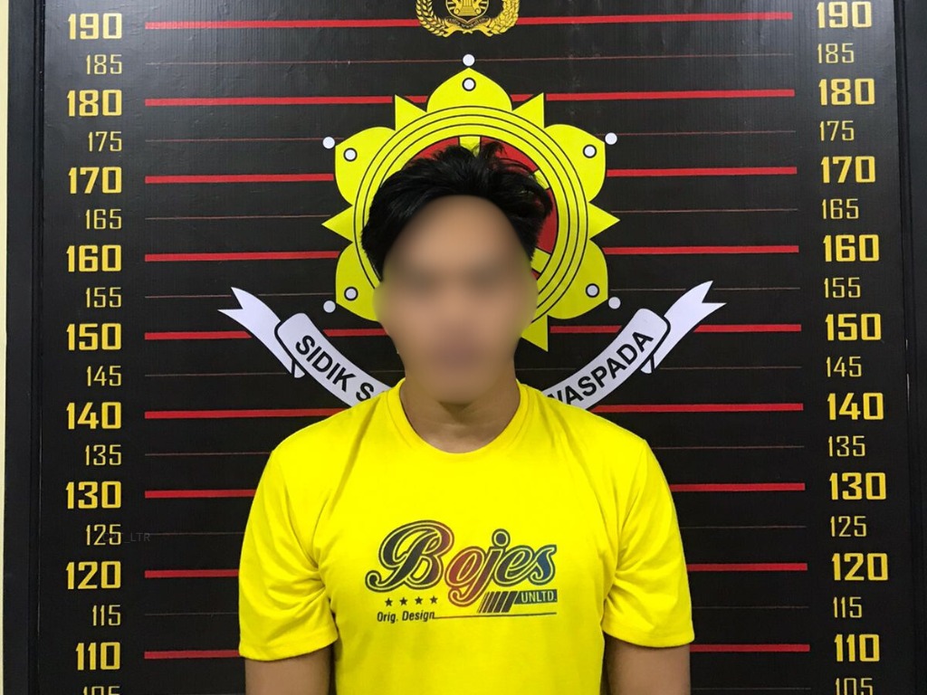 DN, pelaku pencurian di sebelas TKP di Kabupaten Kubu Raya akhir ditangkap polisi. Pelaku nekad mencuri karena ketagihan sabu dan judi online.