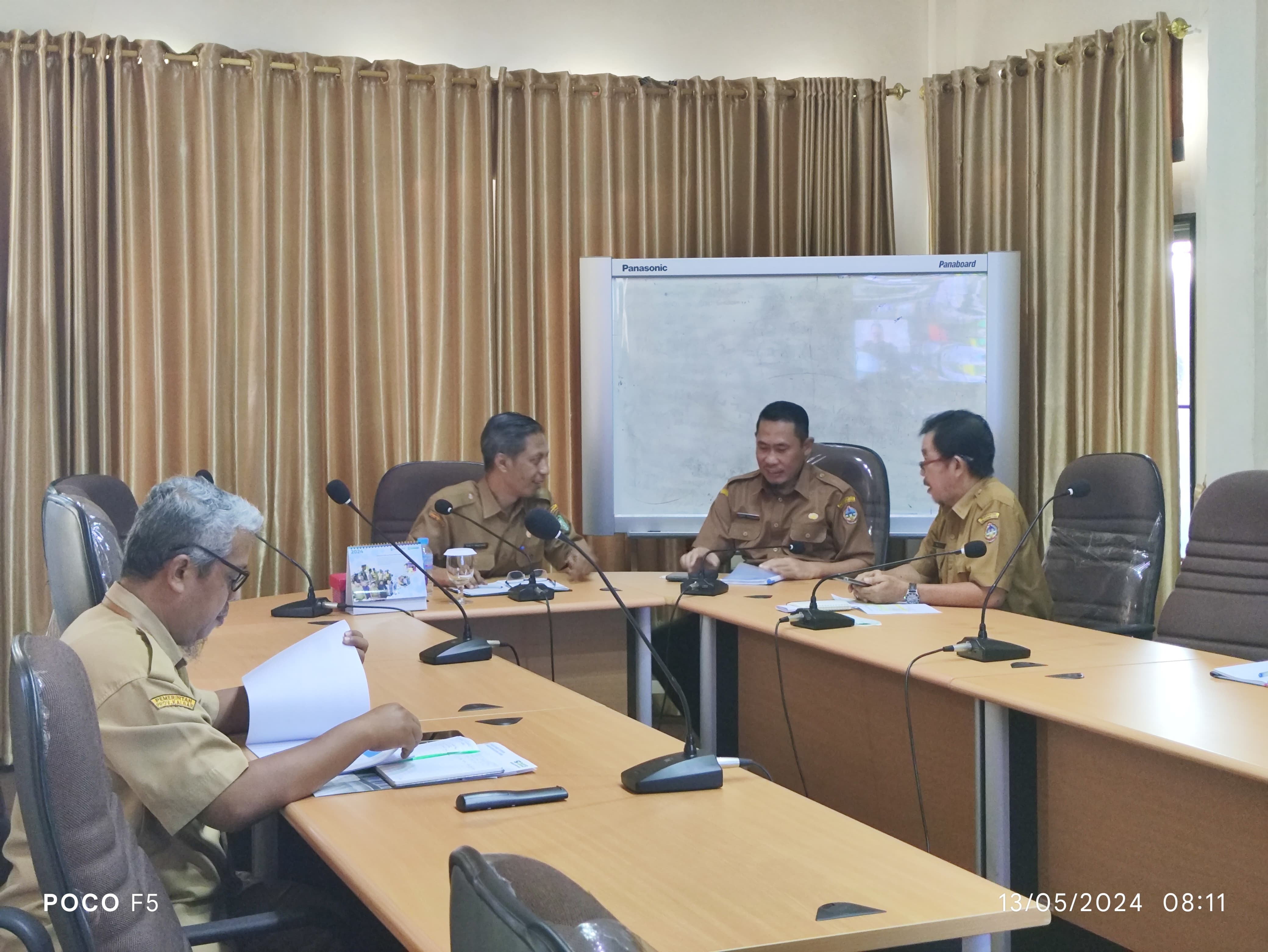 RAKOR : Rapat koordinasi&nbsp; Pengendalian Inflasi Minggu Ke-2 bulan Mei Tahun 2024&nbsp; bersama Menteri Dalam Negeri, Tito Karnavian, pada, Senin&nbsp; (13/5), digelar secara daring.