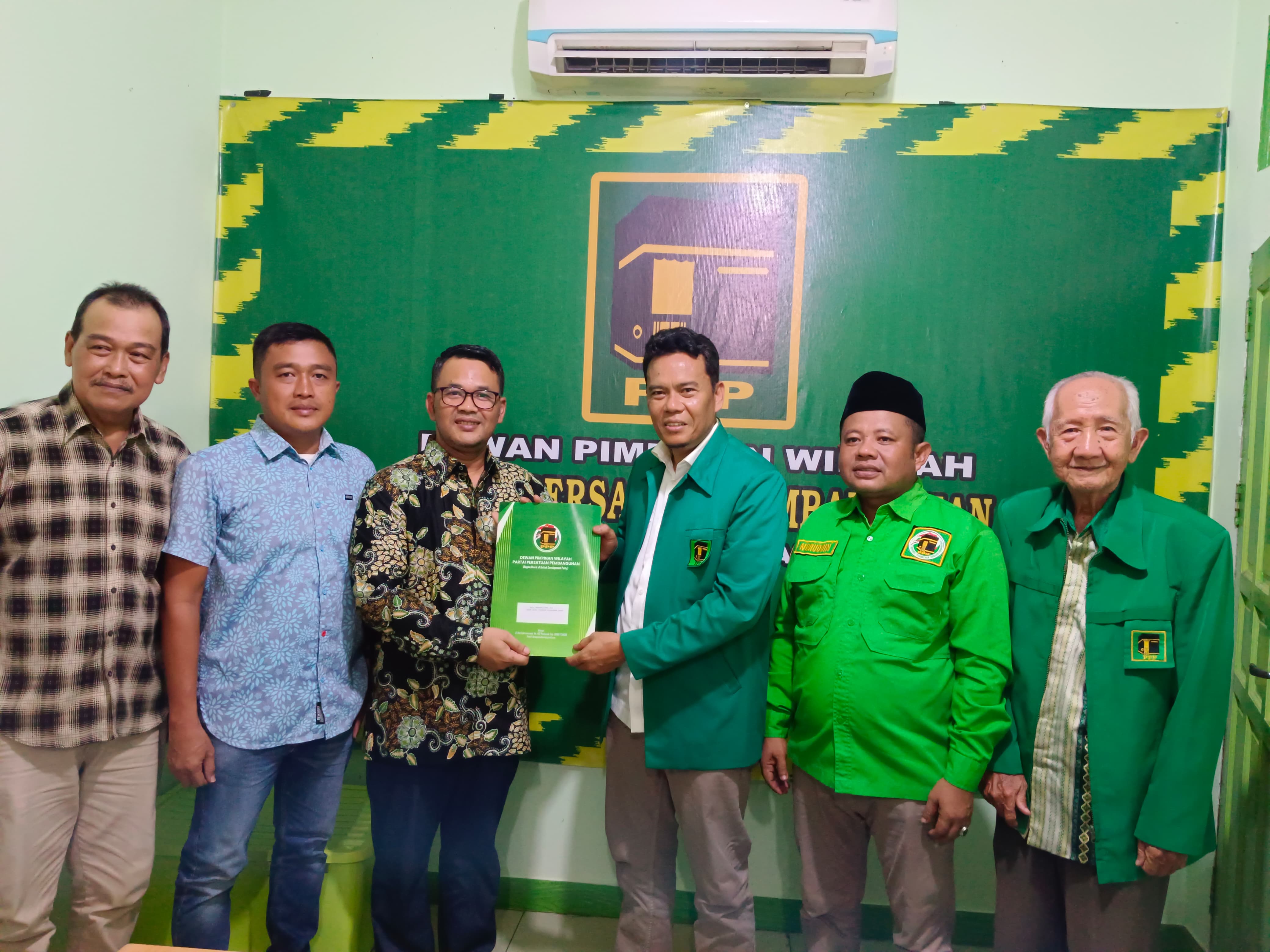 Budi Perasetiyono resmi Mendaftar ke PPP sebagai bakal calon wakil gubernur Kalbar.