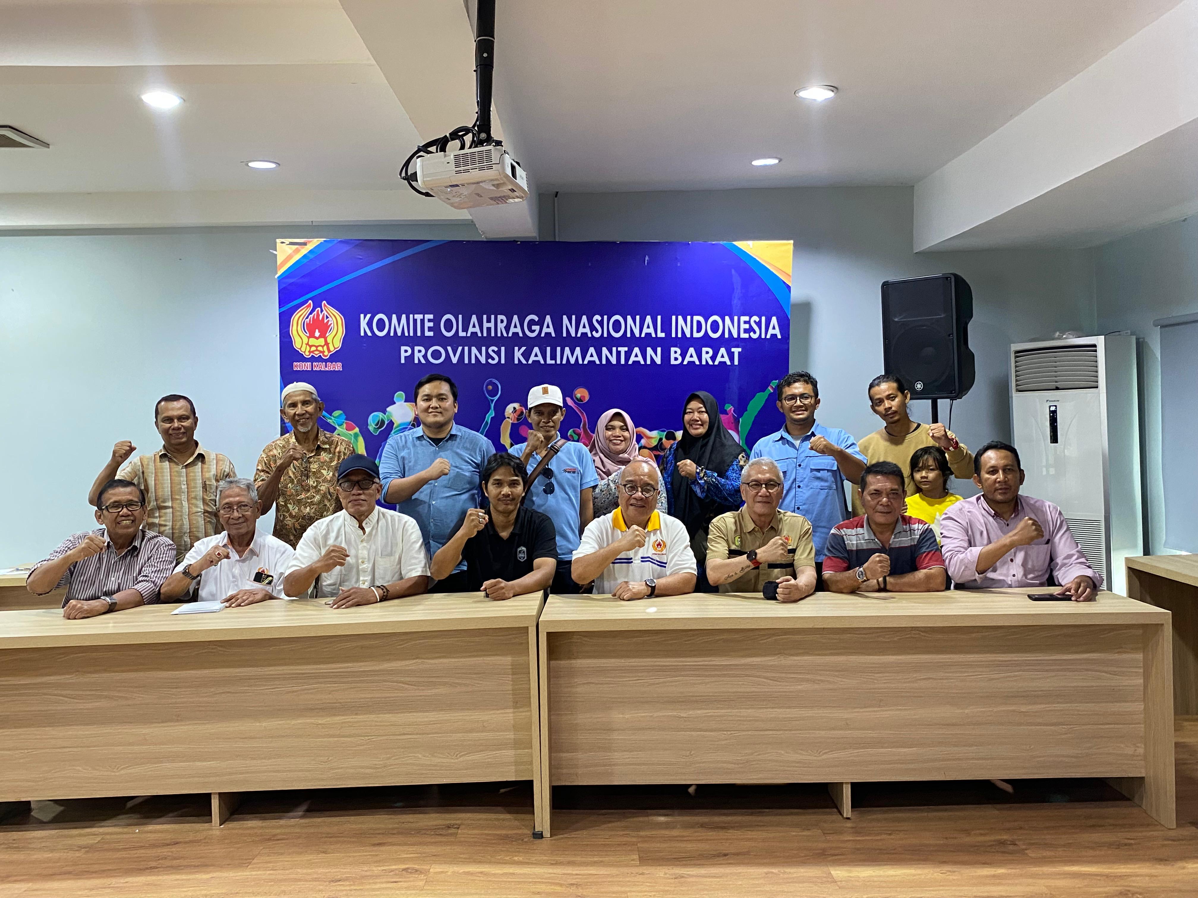 Ketua PWI Provinsi Kalimantan Barat Kundori melakukan audiensi bersama Komite Olahraga Nasional Indonesia (KONI) Kalbar, Rabu (22/5).