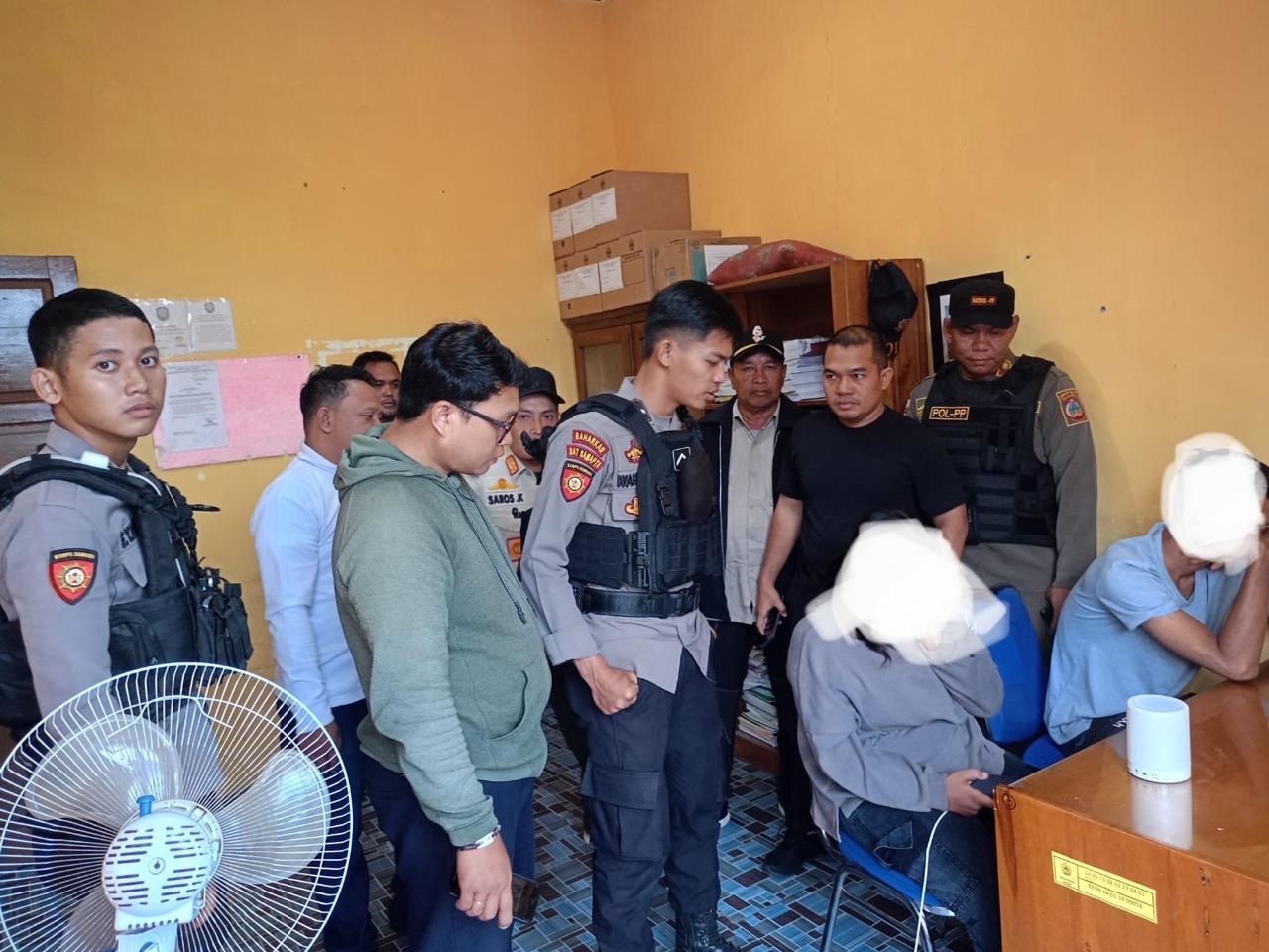 CIPTA KONDISI: Satuan Polisi Pamong Praja (Satpol PP) Kabupaten Kayong Utara bersama Polres Kayong Utara bersama pihak lainya setelah menggelar Operasi Cipta Kondisi pada Minggu (7/7).