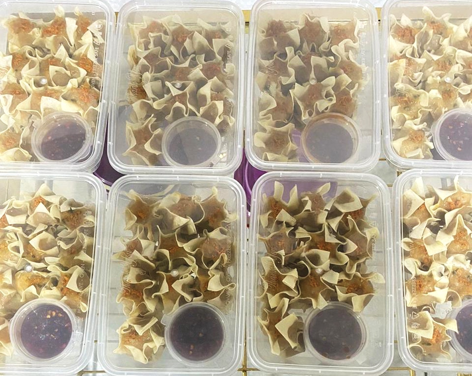 Dimsum mini aneka rasa yang diproduksi oleh Lesly, pengusaha perempuan dari Kota Pontianak