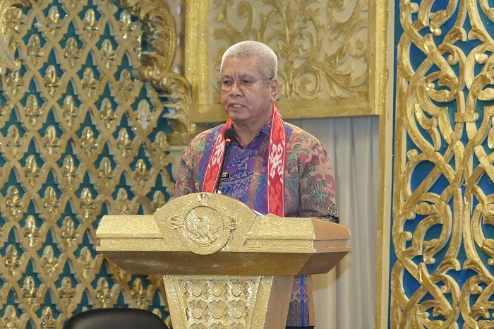 BUKA: Pj Gubernur Harisson menyampaikan sambutan saat membuka Rapimda I DPD Partai Hanura Kalbar di Hotel Mahkota, Kamis (18/7).