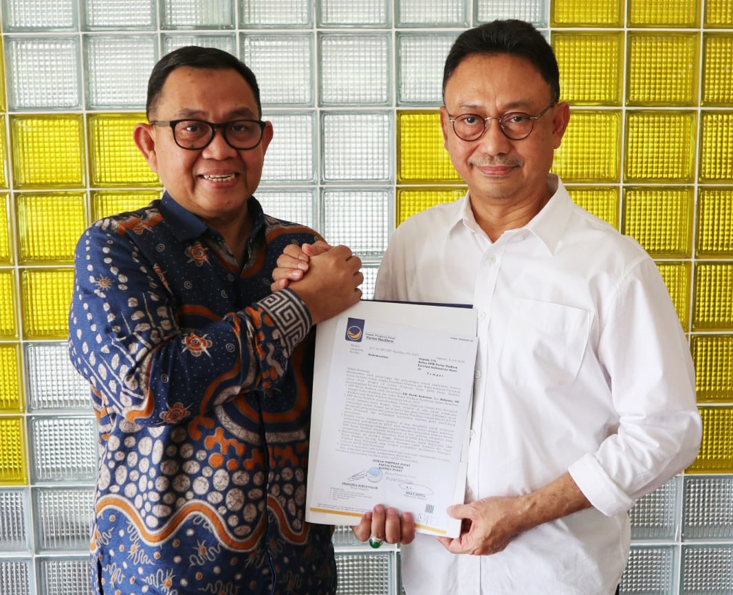 Edi Rusdi Kamtono-Bahasan.