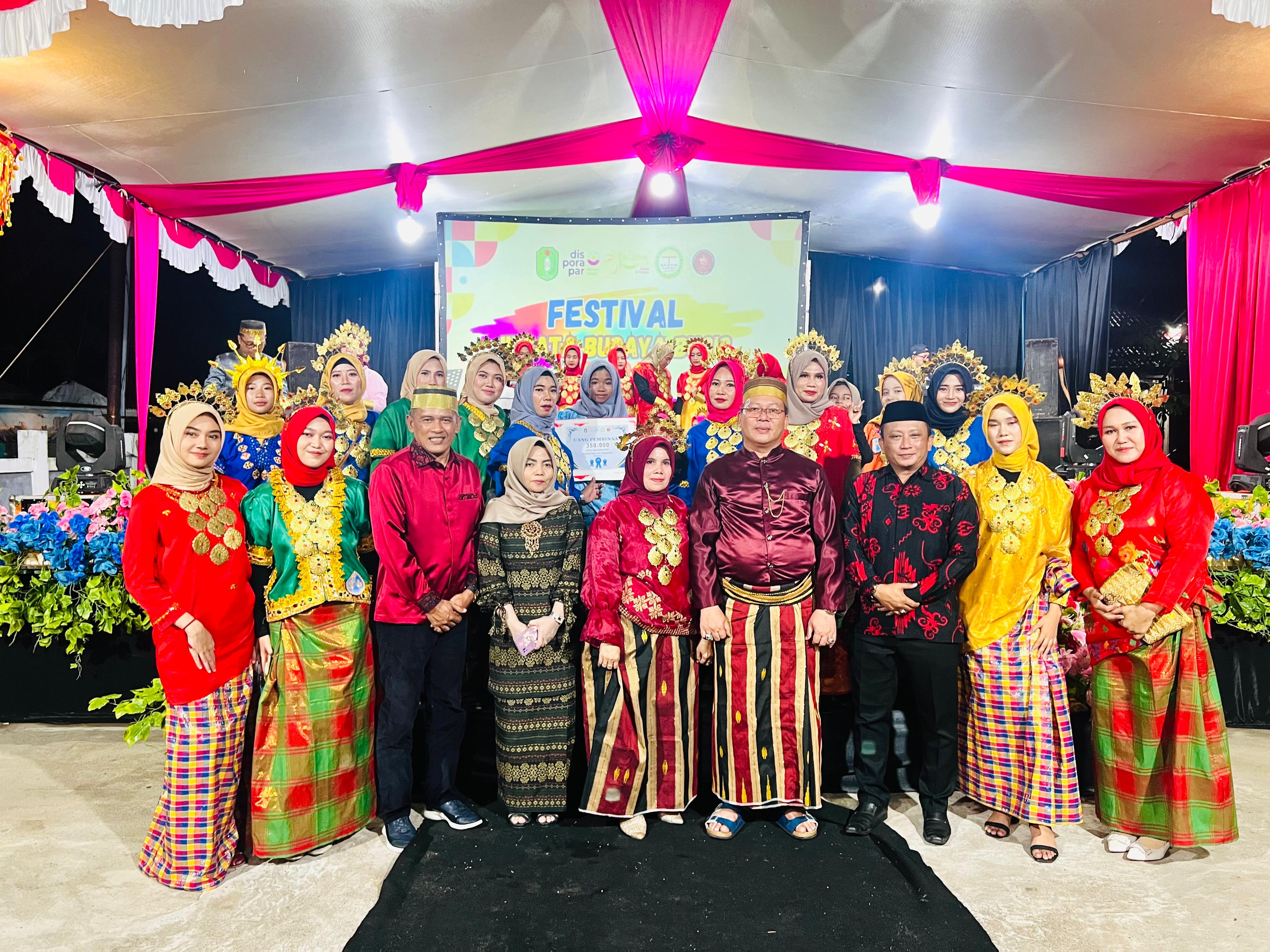 BUDAYA: Festival Wisata Budaya Bugis di Desa Selat Remis Kecamatan Teluk Pakedai Kabupaten Kubu Raya.