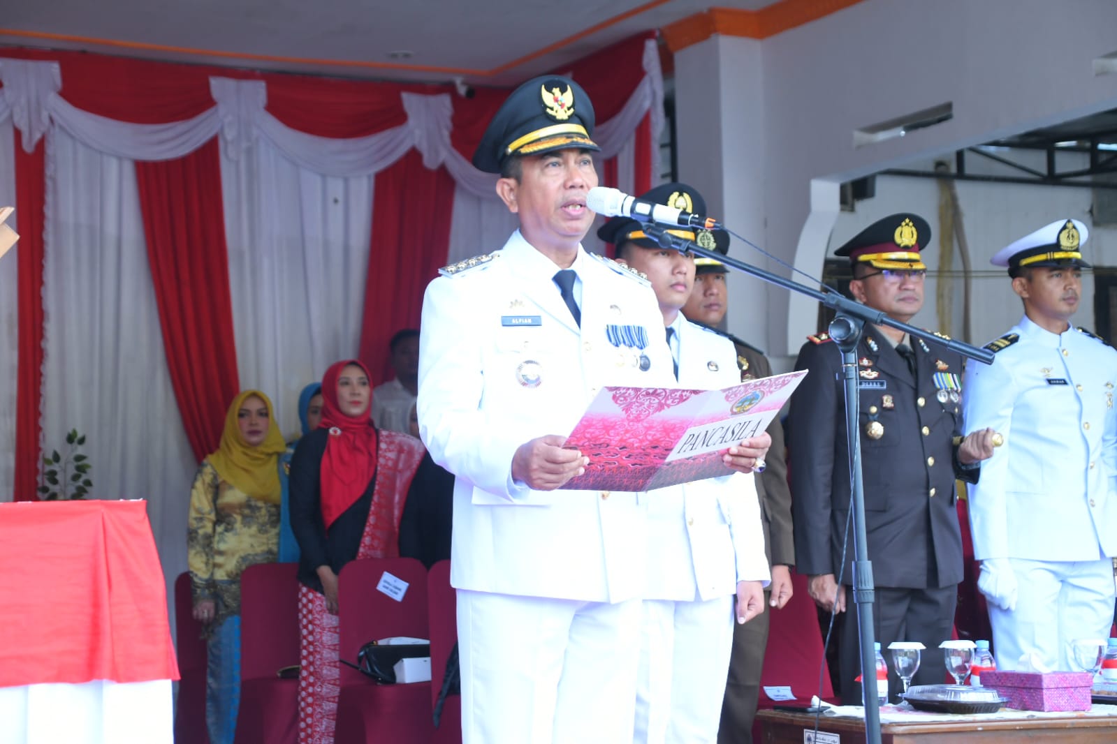 UPACARA  : Peringatan Hari Ulang Tahun (HUT) ke 79 Kemerdekaan Republik Indonesia di Kabupaten Kayong Utara, Provinsi Kalimantan Barat.
