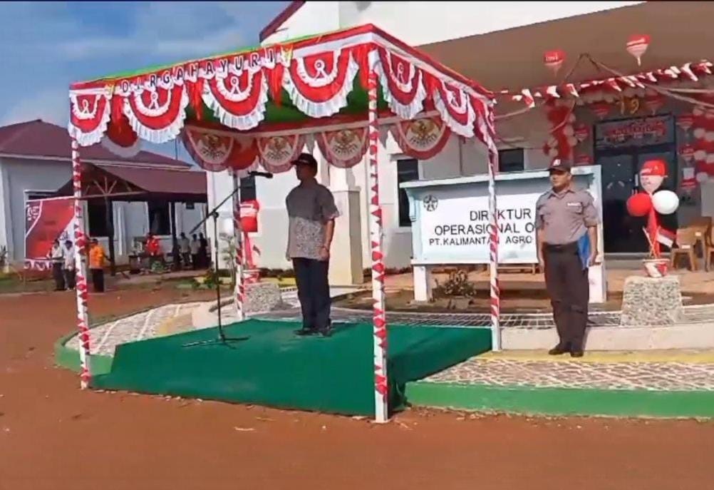 PT KAP untuk Pontianak Post UPACARA: PT. Kalimantan Agro Pusaka (PT. KAP) saat menggelar upacara peringatan HUT ke-79 RI.