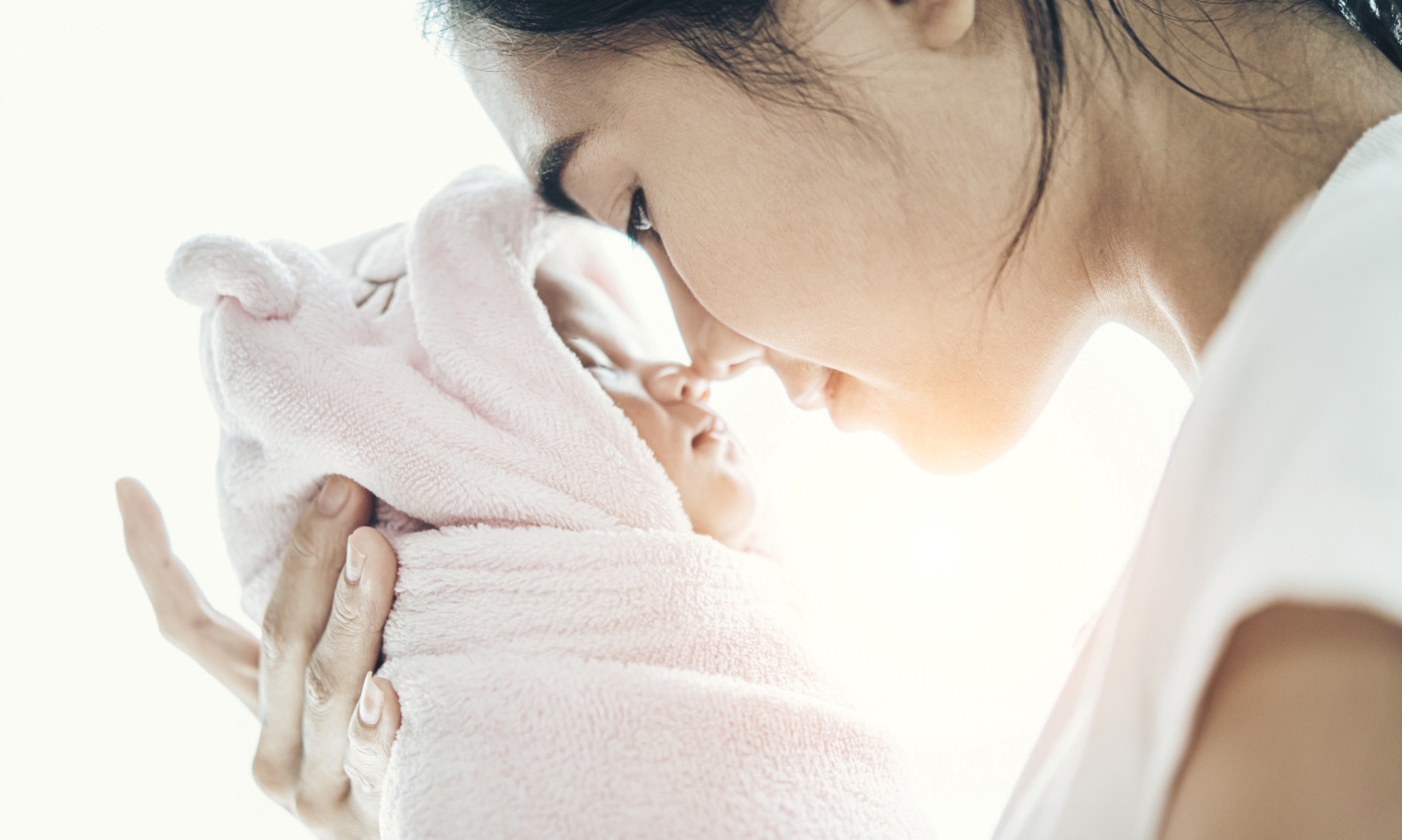 Ilustrasi ibu dan anak. (FREEPIK)