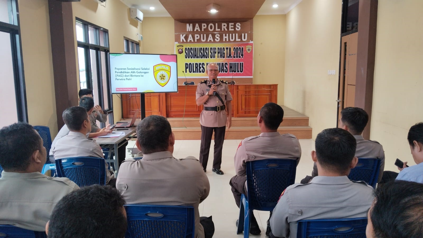 SEKOLAH INSPEKTUR: Sosialisasi PAG dan SIP yang dilakukan Polres Kapuas Hulu kepada anggotanya.