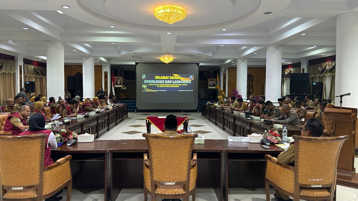 PENYUSUNAN : Pj Bupati Ismail saat membuka kegiatan penyusunan RKP Desa tahun anggaran 2024.
