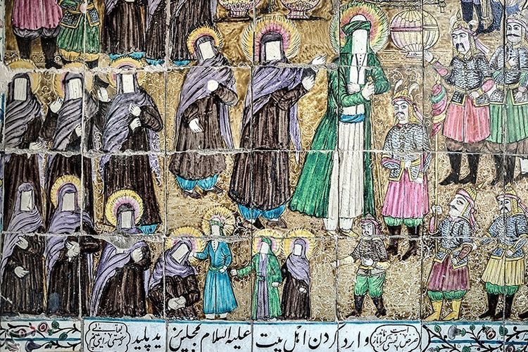KHALIFAH YAZID: Ilustrasi para tahanan yang dibawa ke hadapan Khalifah Yazid bin Muawiyah atau Yazid I sebagaimana dilukiskan dalam beberapa kisah.(INTERNET)