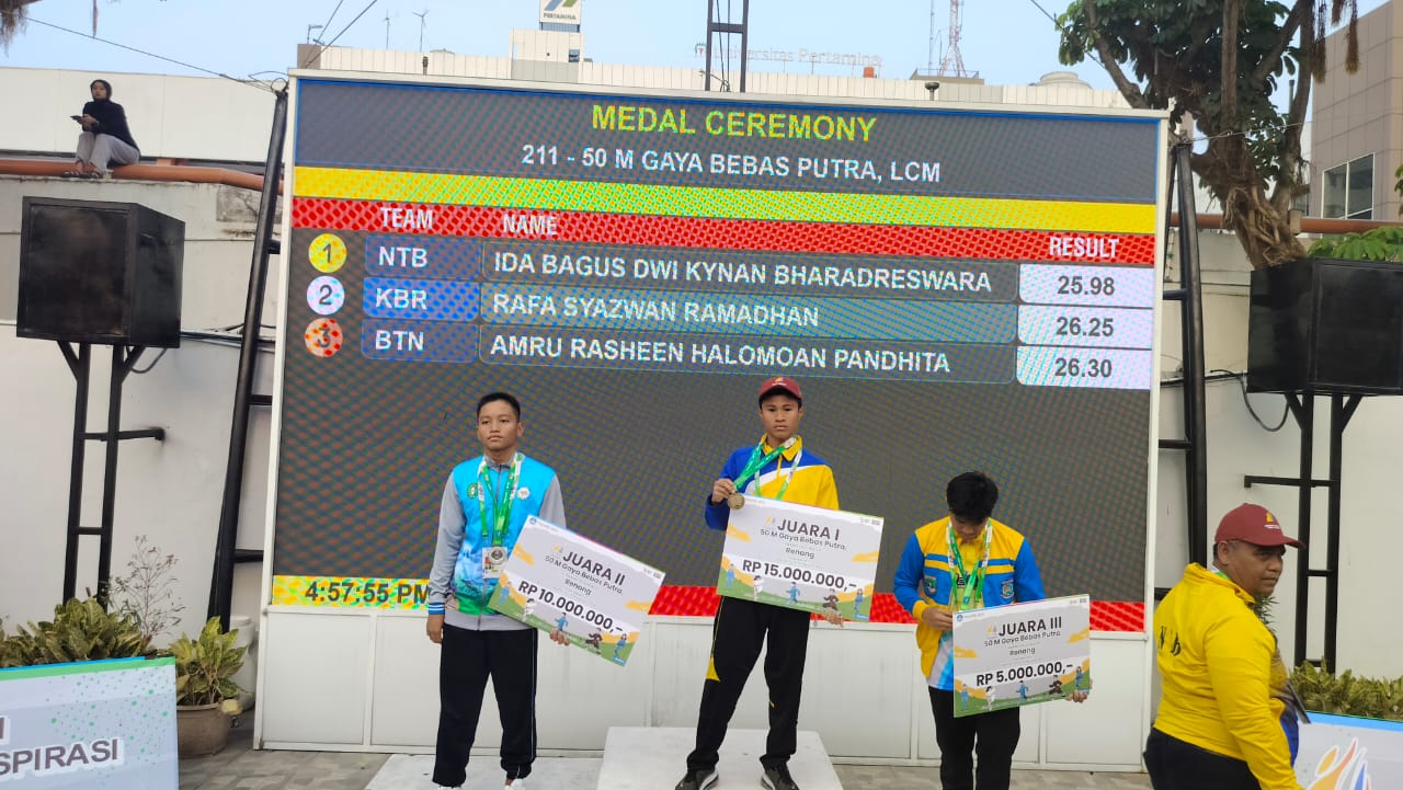 MEDALI: Para atlet pelajar dari Kota Pontianak meraih medali perak pada ajang O2SN 2024 Tingkat Nasional.