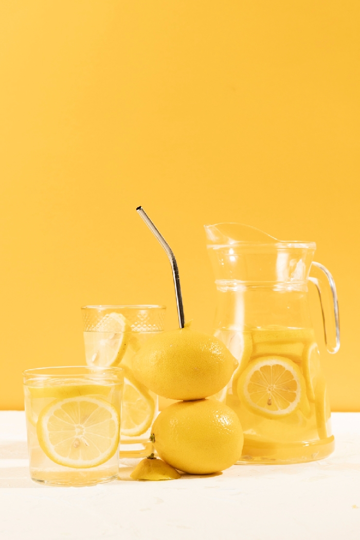 Ilustrasi air rendaman lemon. (FREEPIK)