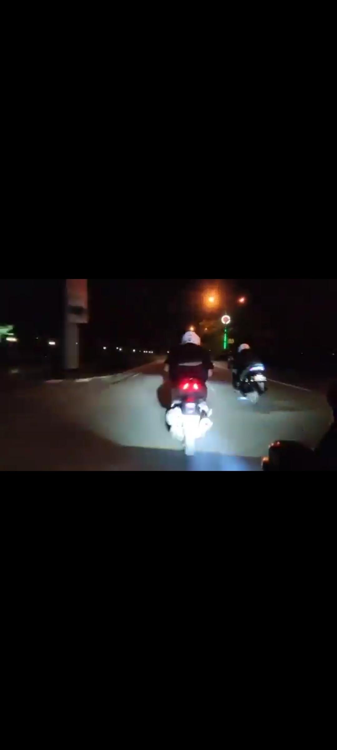 Tangkapan layar video detik-detik tabrakan balapan liar. (ISTIMEWA)
