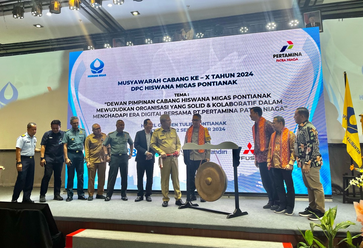 PJ Gubernur Kalbar, Harisson, membuka Muscab ke X DPC Hiswana Migas Pontianak, Senin (2/9).