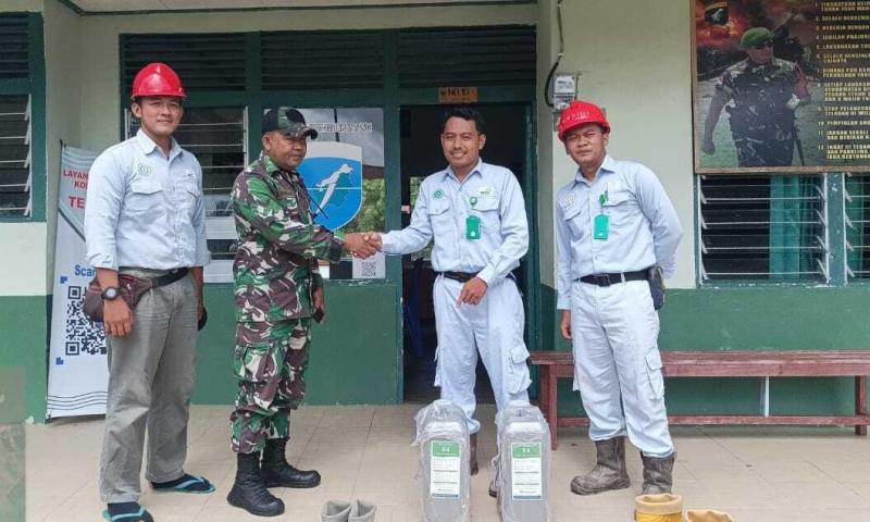 Serah terima produk cairan pemadam kebakaran &ldquo;E4&rdquo; PT WSL dan PT MTI beberapa waktu lalu. (ISTIMEWA)
