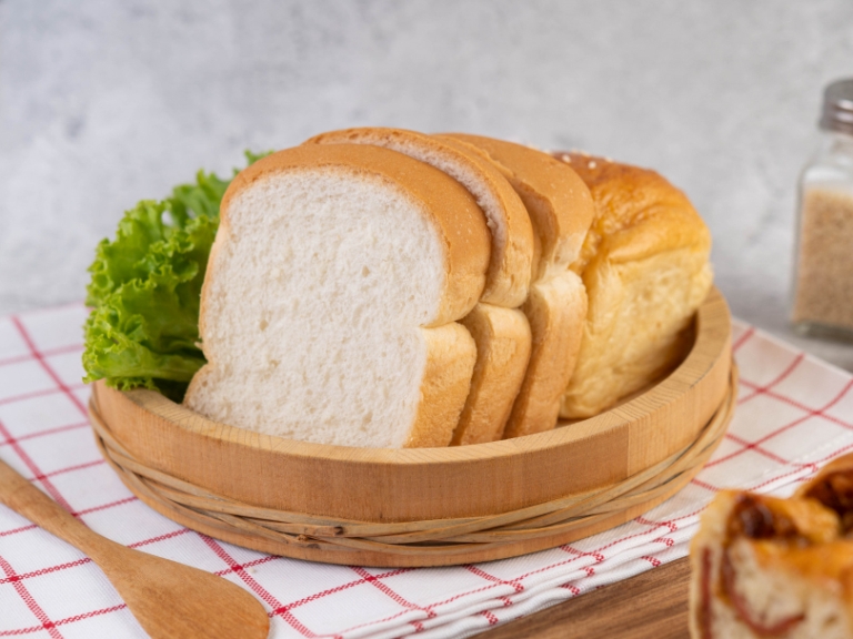 Ilustrasi roti tawar. (FREEPIK)