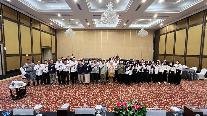 BIMTEK: Sebanyak 33 orang relawan demokrasi mengikuti Bimtek tentang pemilihan gubernur dan wakil gubernur Kalbar, Wali Kota dan Wakil Wali Kota Singkawang tahun 2024 di Hotel Mahkota, Sabtu (7/9).