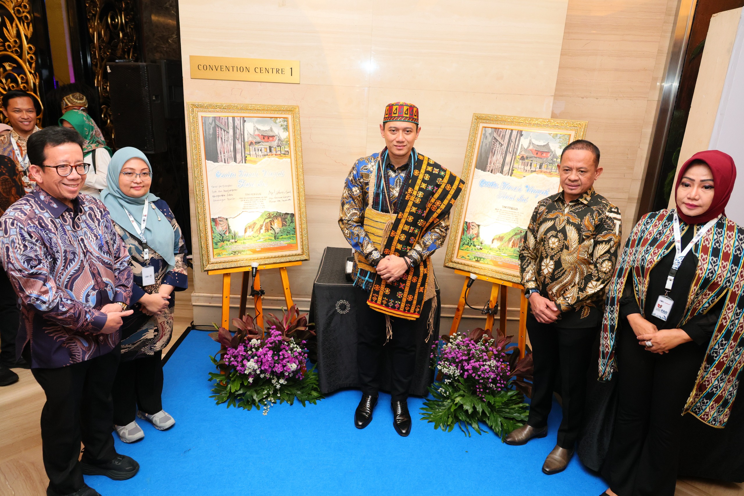 Buku &ldquo;Cerita Tanah Ulayat Hari Ini&rdquo; berisi tentang identifikasi dan inventarisasi tanah ulayat yang tersebar di seluruh Indonesia.