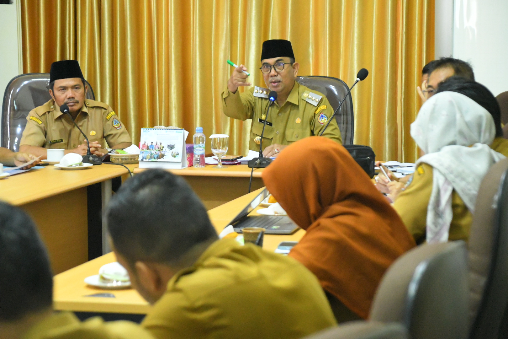 LAPORAN PERTANGGUNGJAWABAN: Penyusunan laporan pertanggungjawaban Penjabat Bupati Kayong Utara Triwulan I tahun 2024 dan pembahasan peta jalan (roadmap) pengendalian inflasi daerah.