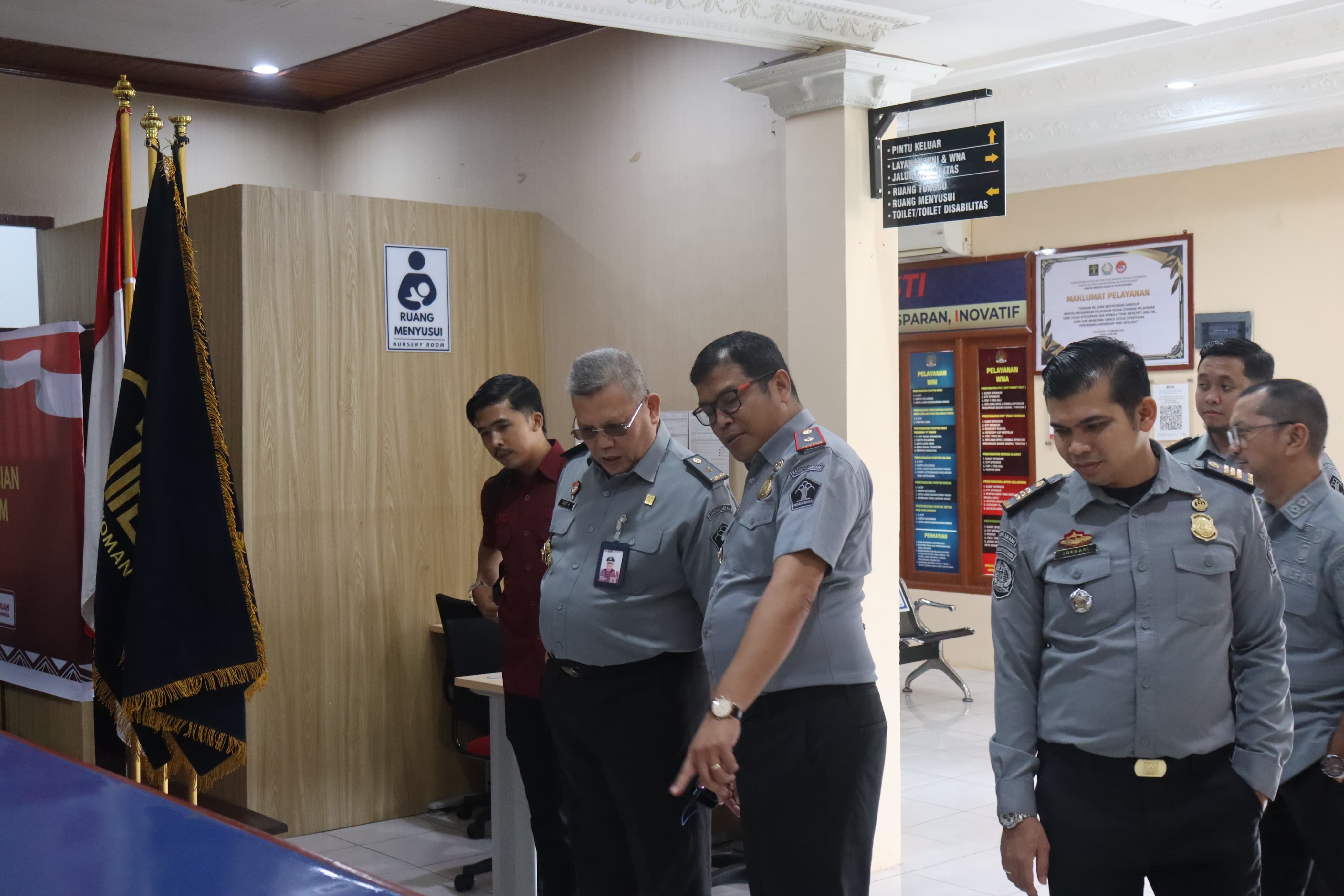 KUNKER: Kunjungan kerja dari Kemenkumham Kalbar ke Imigrasi Putussibau.