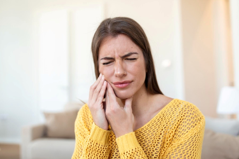 Ilustrasi sakit gigi. (FREEPIK)