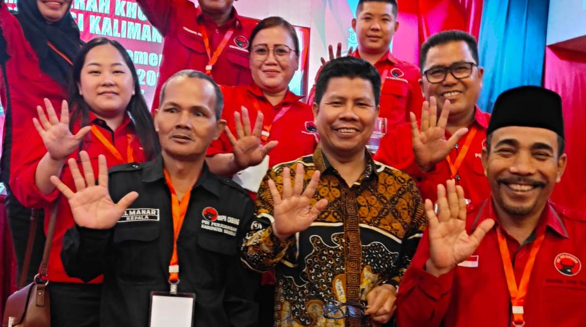 HADIR: Bupati Sambas Satono menghadiri Rapat Kerja Daerah (Rakerda) Khusus DPD PDI Perjuangan Provinsi Kalimantan Barat di Pontianak, baru-baru ini. (ISTIMEWA)