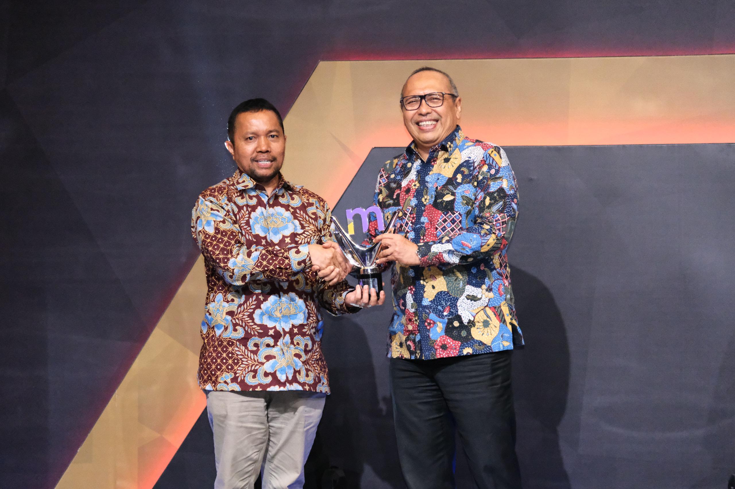 Kementerian ATR/BPN raih penghargaan pada Merdeka Awards 2024 dalam kategori Program Inovatif untuk Negeri. Penghargaan diterima langsung oleh Sekretaris Jenderal Kementerian ATR/BPN, Suyus Windayana.