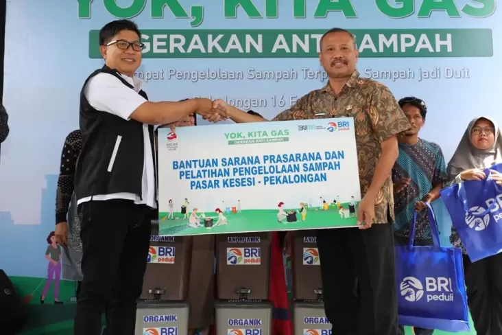 BRI mengajak masyarakat berperan aktif mengurangi volume sampah melalui Gerakan BRI Peduli Yok Kita GAS (Gerakan Anti Sampah).