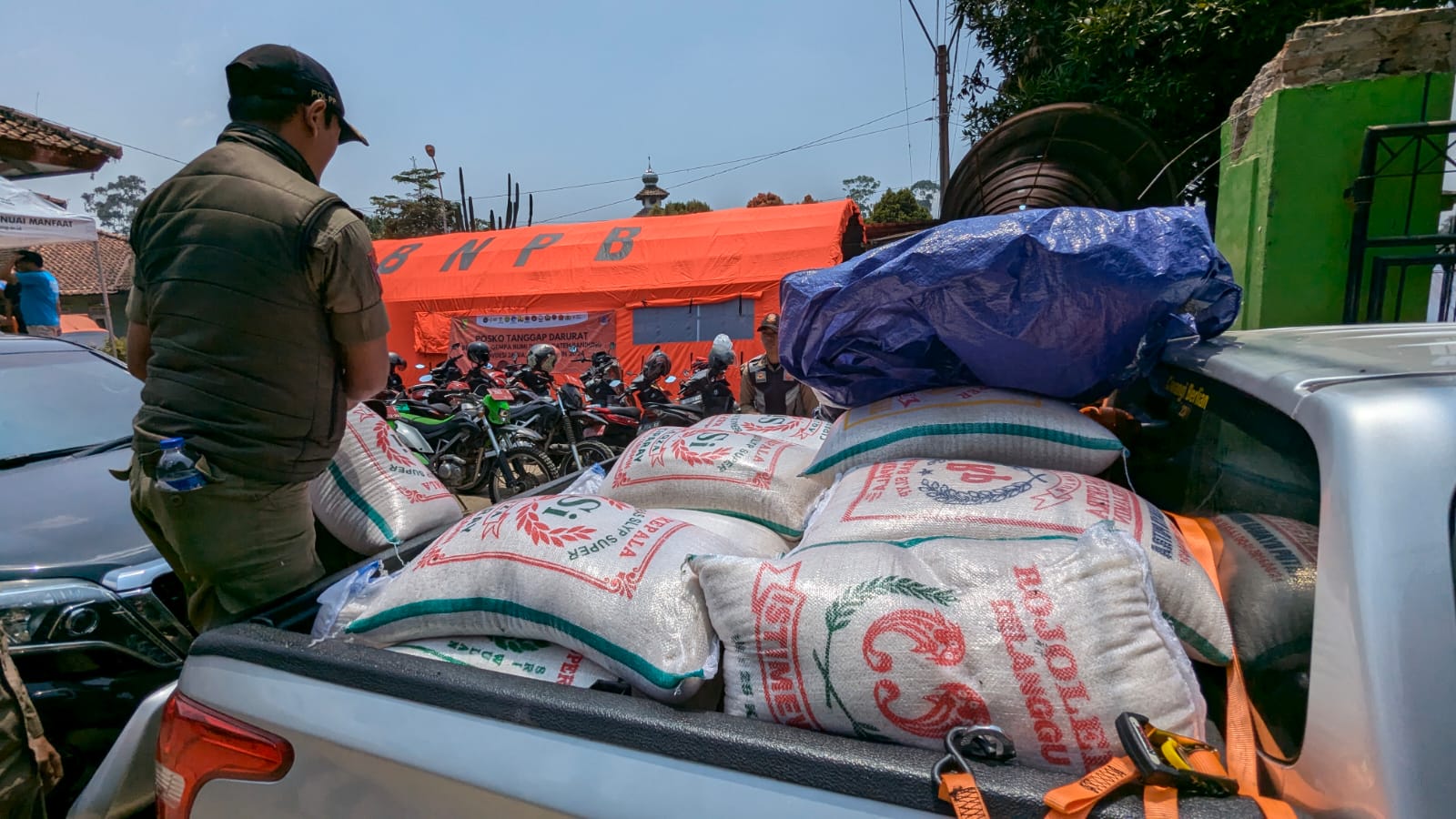 Bantuan BRI untuk korban gempa Kabupaten Bandung.