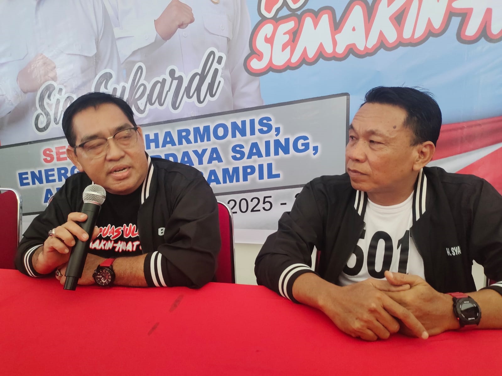 MUNDUR: Budiharjo dan Syamsuddin Lader PAN yang memilih mundur.