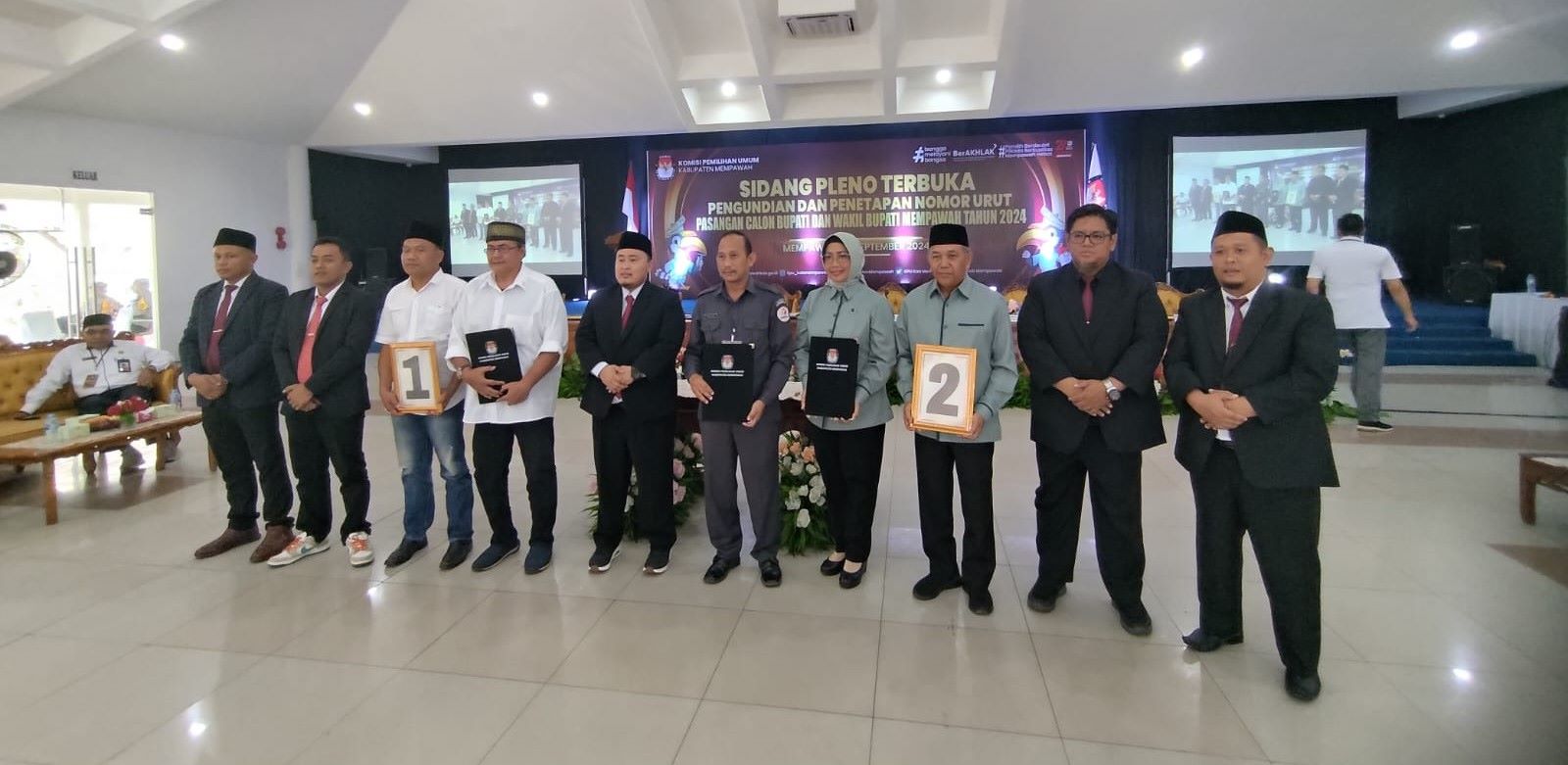 NOMOR : Usai pencabutan undi nomor urut Pilkada Mempawah 2024.