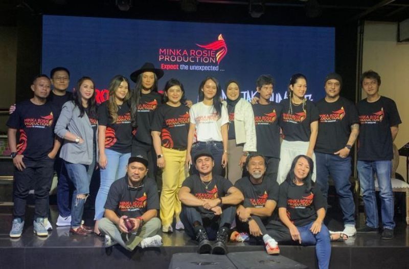 Film Kamu Adalah Aku bakal menjadi tambahan bukti kemampuan Prisia Nasution bekerja di belakang layar.