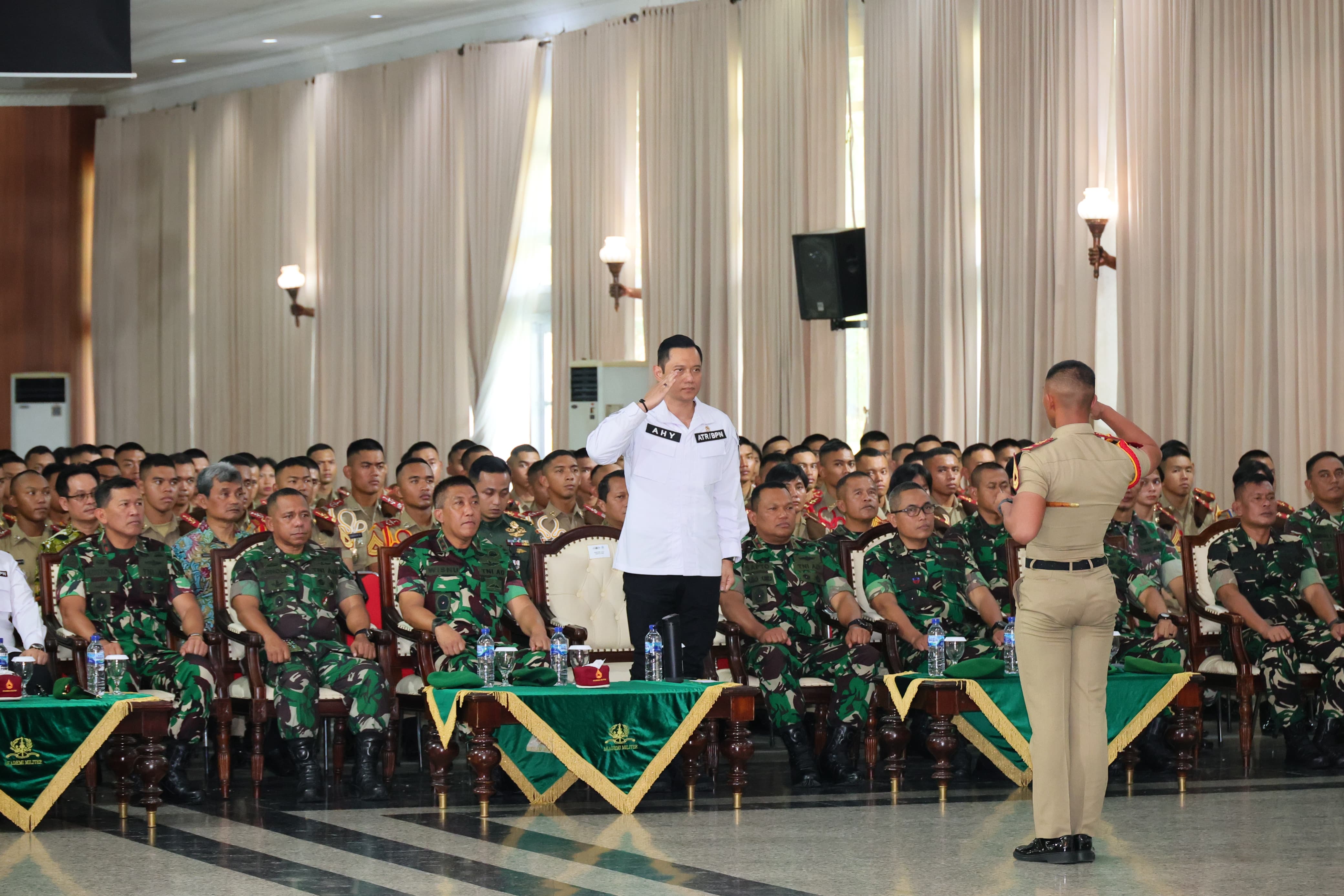 Menteri AHY yakin dan optimis, Akmil sebagai kawah candradimuka dapat terus mencetak patriot bangsa menuju Indonesia Emas 2045.
