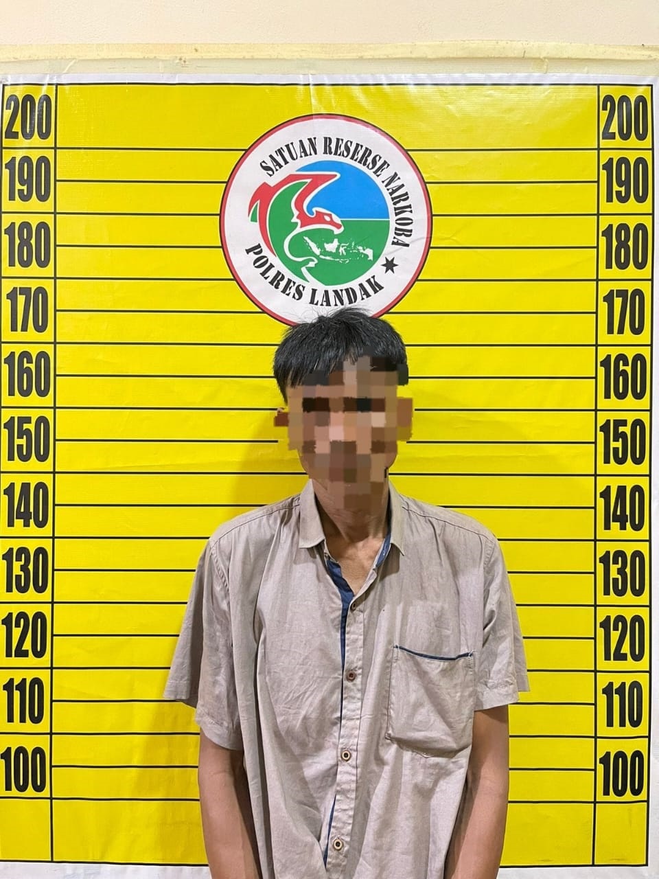 Tersangka DY.