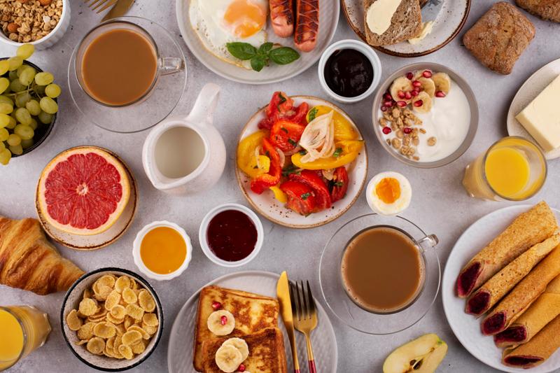 Ilustrasi beragam pilihan menu sarapan