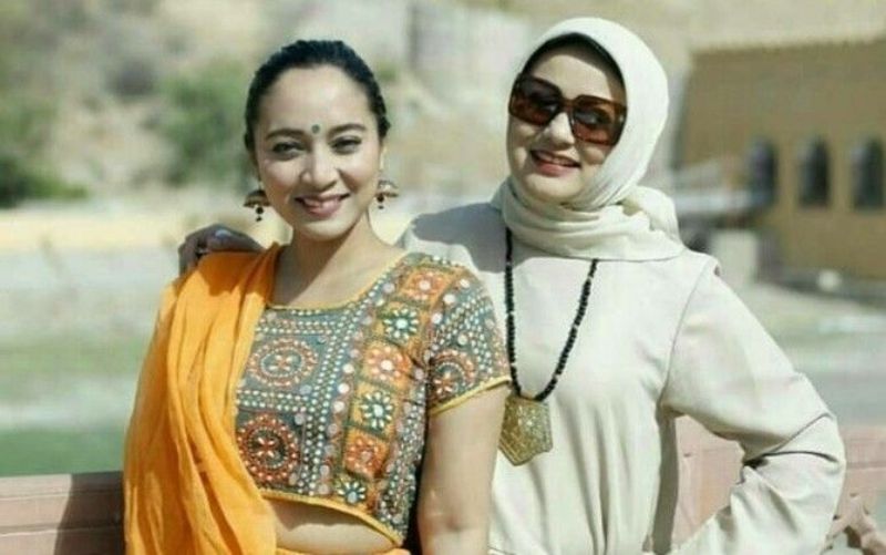 Marissa Haque dan Isabella Fawzi.