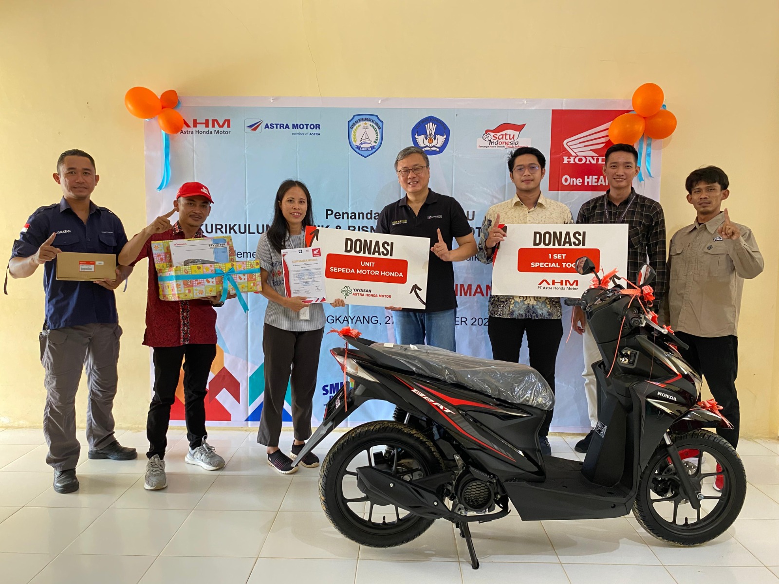 Kerjasama antara Astra Motor Kalbar dan SMK Bahtera Bengayang.