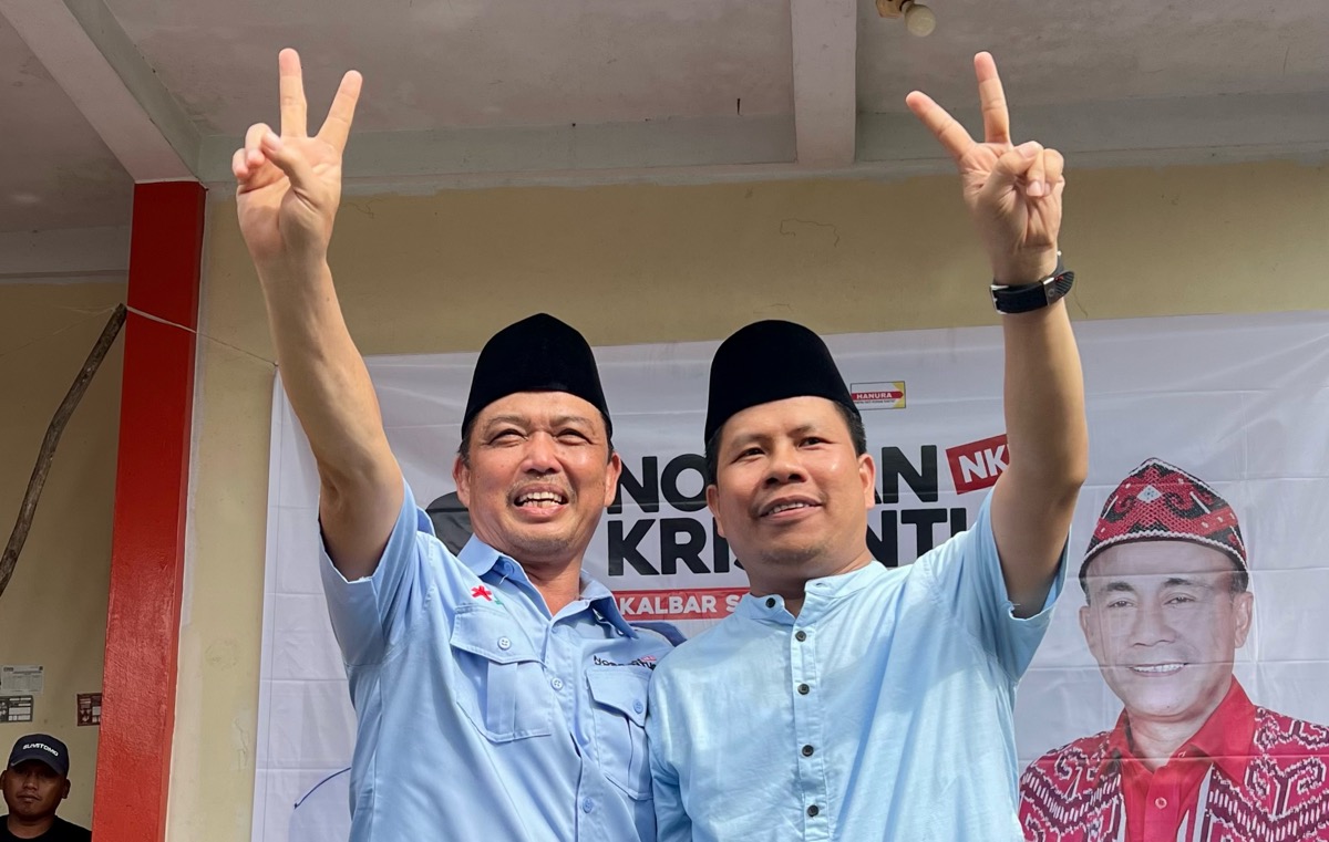 Calon Gubernur Kalbar Ria Norsan dan Calon Bupati Sambas Satono berkampanye bareng di Kabupaten Sambas.