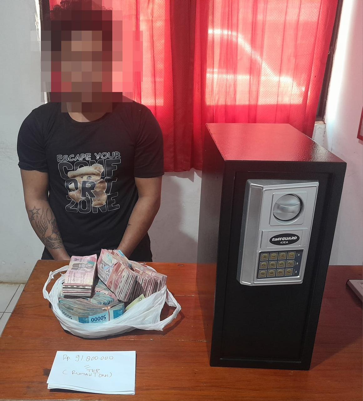 ISTIMEWA  TERSANGKA: Polisi menangkap seorang pengedar sabu dan uang tunai Rp91 juta dari hasil penjualan sabu.