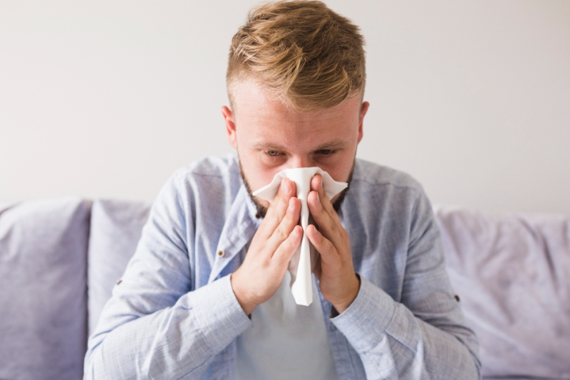 Ilustrasi flu membuat hidung tersumbat.