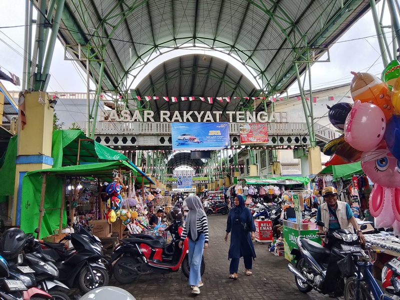 PUSAT EKONOMI: Pasar Tengah yang terletak di Jalan Kapten Marsan, berkembang menjadi pusat ekonomi yang vital bagi Pontianak.&nbsp;