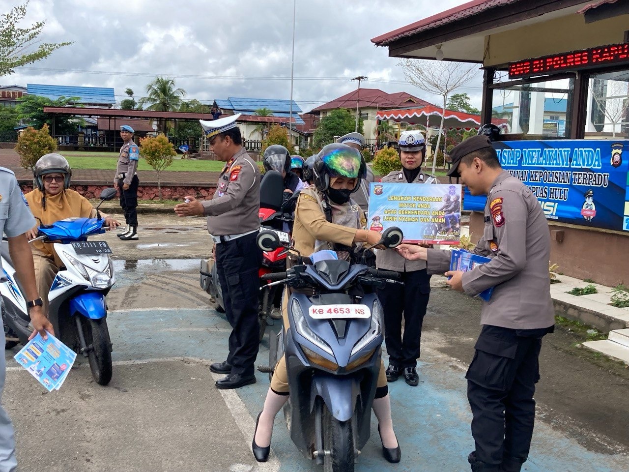 LANCAR-KONDUSIF: Operasi Zebra Kapuas saat dilakukan oleh jajaran Polres Kapuas Hulu.