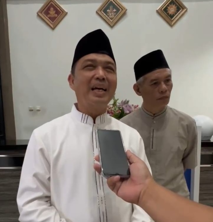 BERSAMA: Ria Norsan saat bertemu tokoh serta unsur Pimpinan Wilayah Muhammadiyah (PWM) Kalbar.