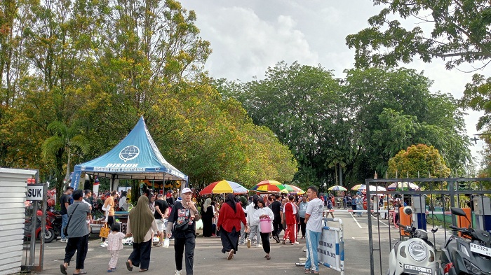 HUT: Jalan Sehat Dalam Rangka HUT ke-253 Kota Pontianak di Taman Alun Kapuas Pontianak&nbsp;(13/10).