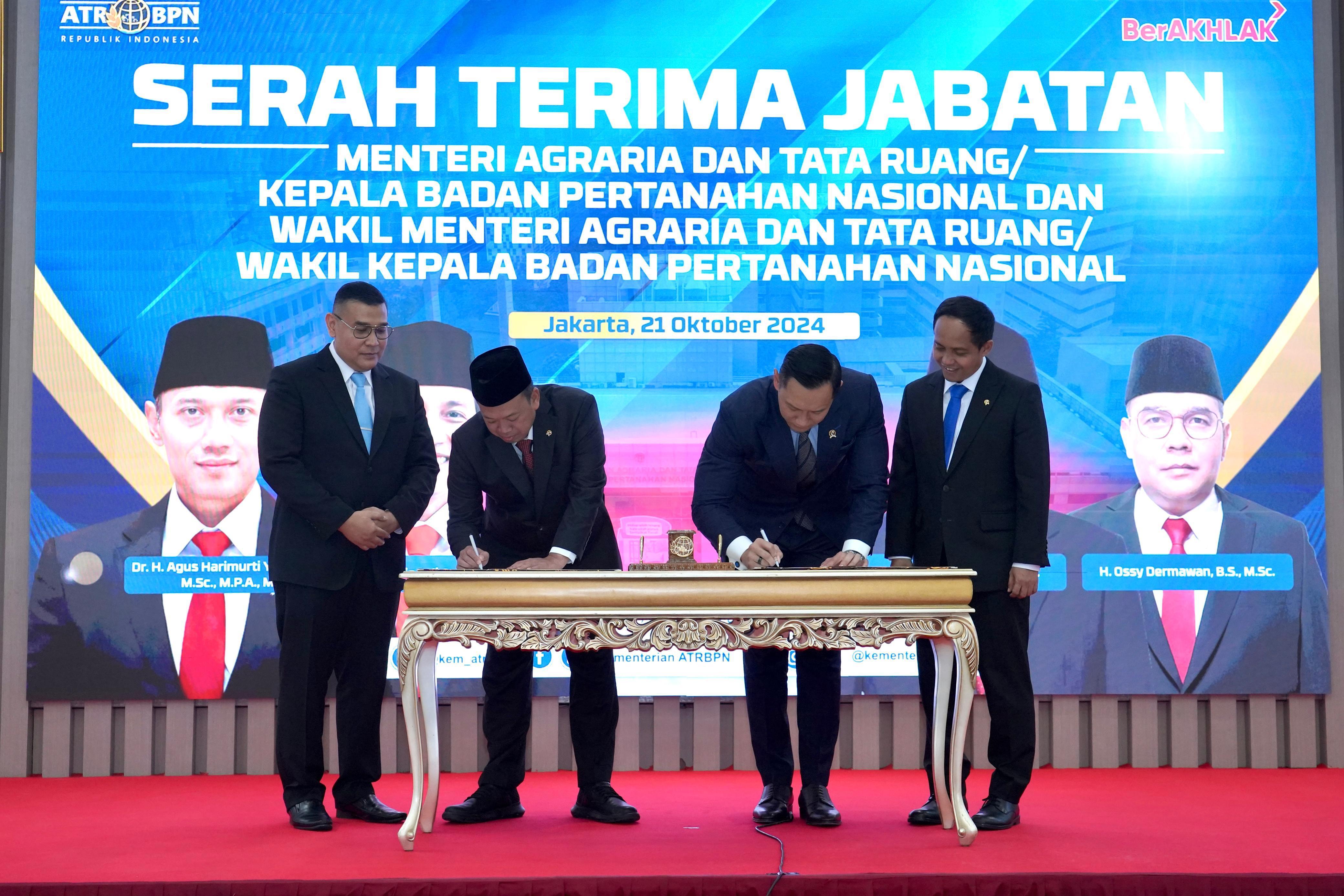 Serah Terima Jabatan (Sertijab) Menteri ATR/Kepala BPN dan Wakil Menteri ATR/Wakil Kepala BPN di Aula Prona Kementerian ATR/BPN pada Senin (21/10/2024).
