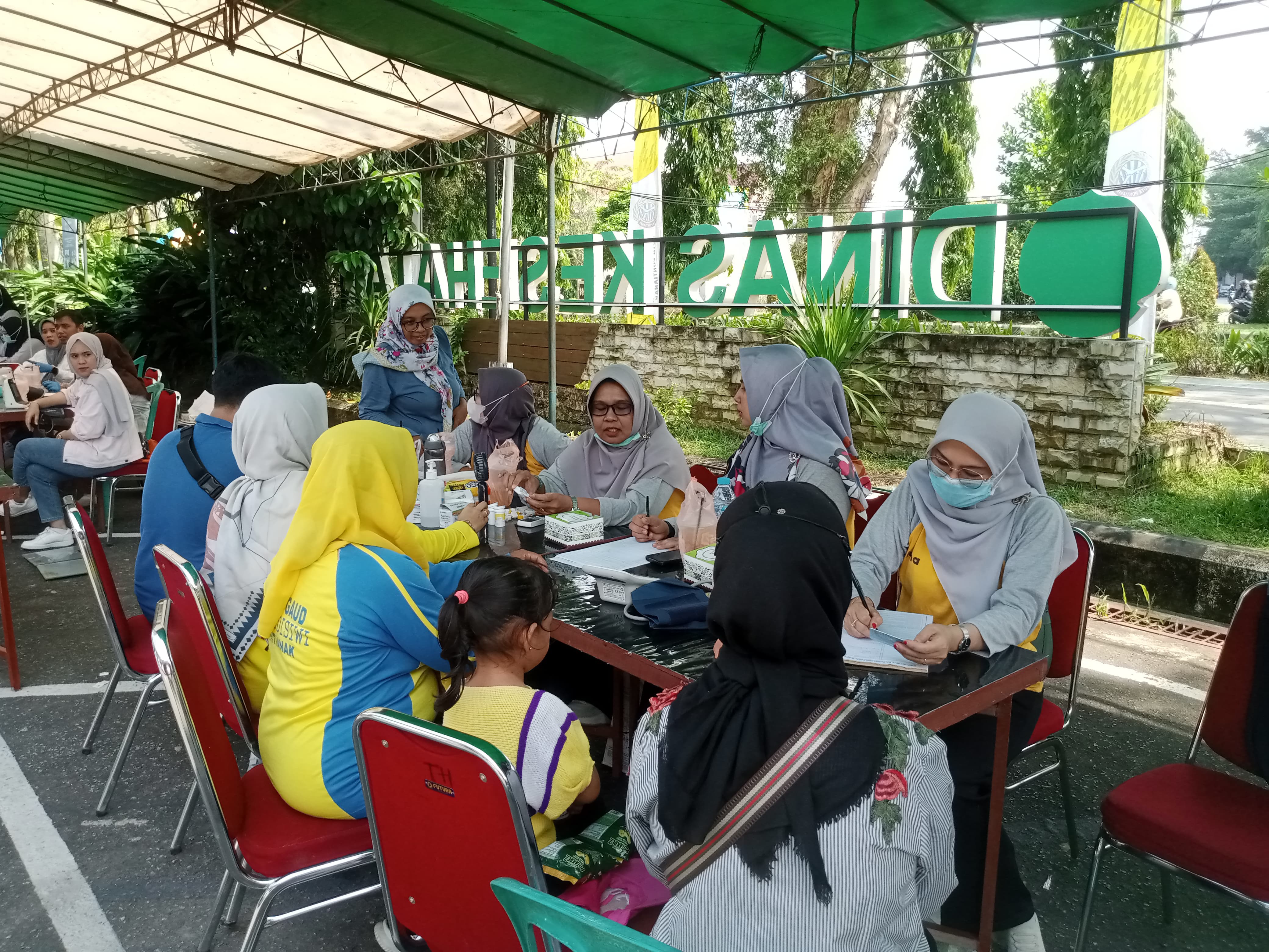 PT Permodalan Nasional Madani (PNM) menggelar rangkaian acara bertajuk "Sehat dan Murah Bersama PT PNM Cabang Pontianak".